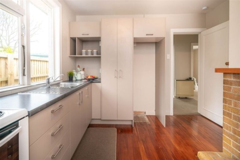 Photo of property in 2/27 Devonport Lane, St Albans, Christchurch, 8014