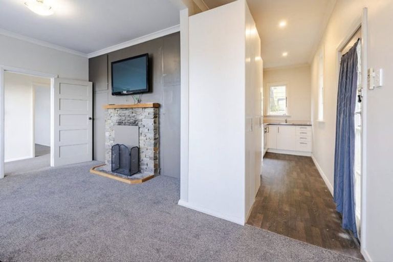 Photo of property in 116 Oakwood Avenue, Balaclava, Dunedin, 9011