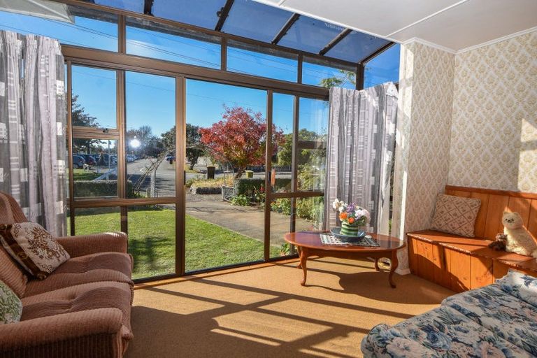 Photo of property in 9 Davy Street, Carterton, 5713