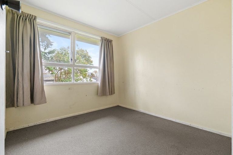 Photo of property in 10 Leonard Place, Otara, Auckland, 2023