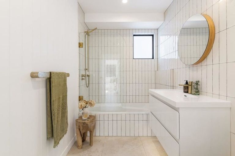 Photo of property in 1/7 Pine Road, Orewa, 0931