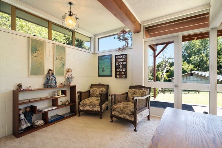 Photo of property in 12 Carter Road, Oratia, Auckland, 0604