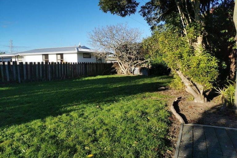 Photo of property in 16 Pryce Place, Silverdale, Hamilton, 3216