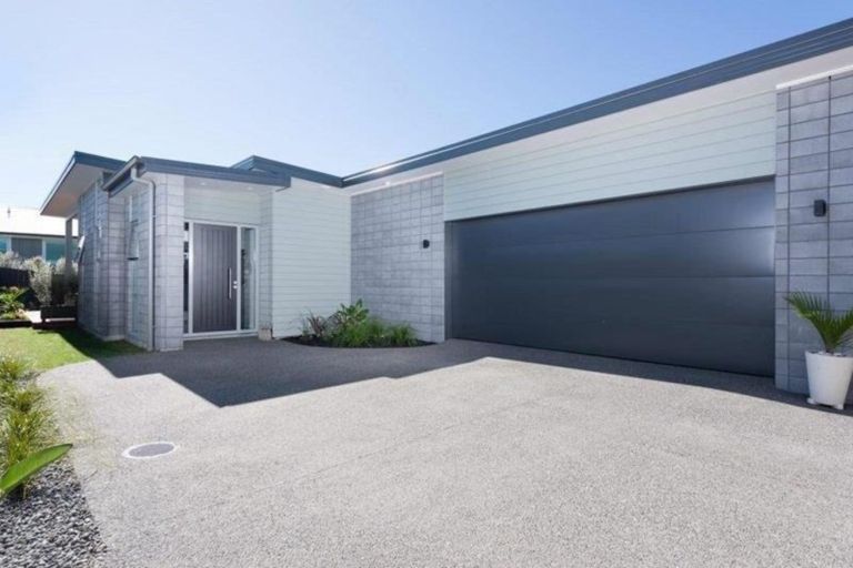 Photo of property in 31 Excelsa Place, Papamoa Beach, Papamoa, 3118