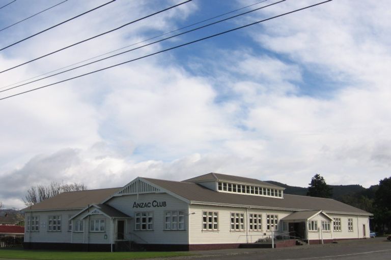 Photo of property in 50 Bell Street, Featherston, 5710