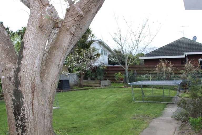 Photo of property in 35 Burnside Street, Waterloo, Lower Hutt, 5011