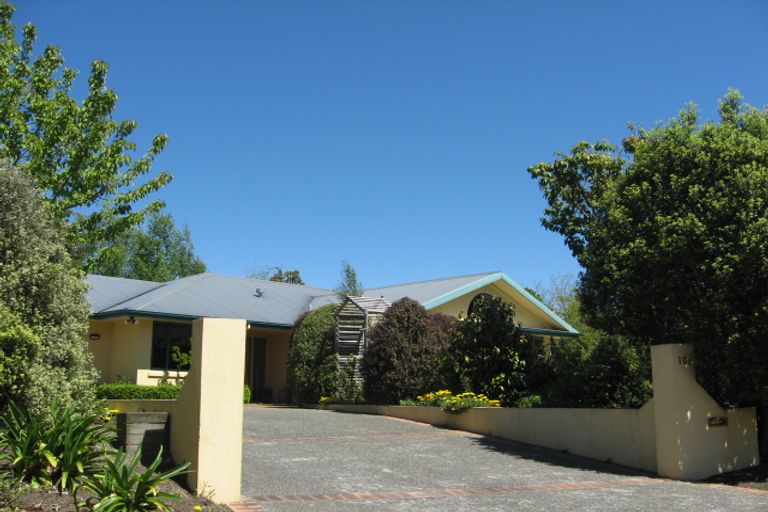 Photo of property in 10 Ardilea Avenue, Stoke, Nelson, 7011