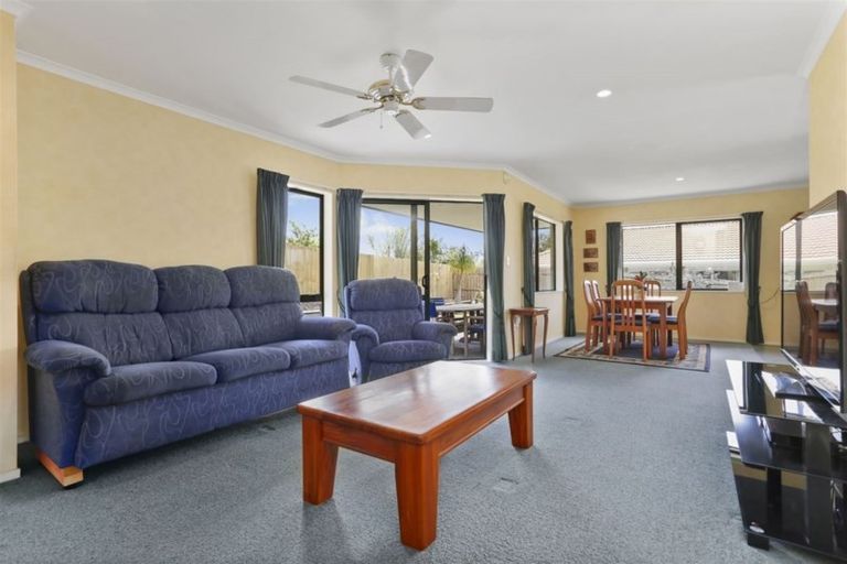 Photo of property in 446d West Coast Road, Glen Eden, Auckland, 0602