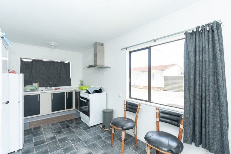 Photo of property in 10c Breckons Avenue, Nawton, Hamilton, 3200