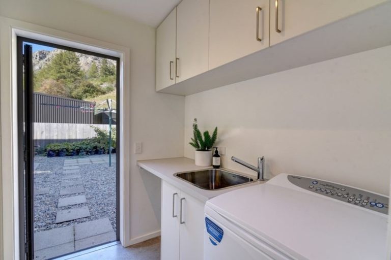 Photo of property in 29 Mathias Terrace, Arthurs Point, Queenstown, 9371