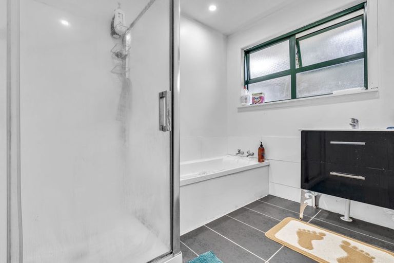 Photo of property in 92 Fisher Crescent, Otara, Auckland, 2023