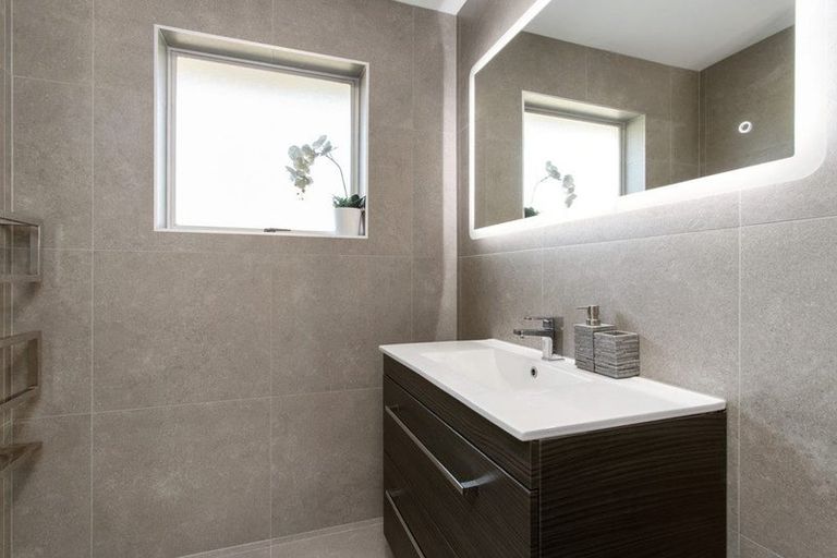 Photo of property in 484 Mairehau Road, Parklands, Christchurch, 8083