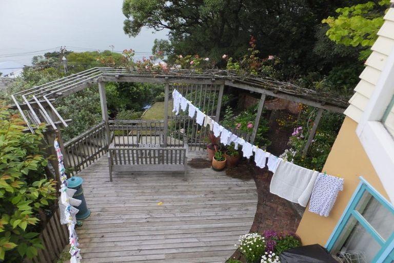 Photo of property in 15 Thane Road, Roseneath, Wellington, 6011