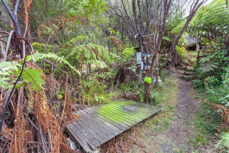 Photo of property in 125b Sailors Grave Road, Pumpkin Hill, Whitianga, 3591