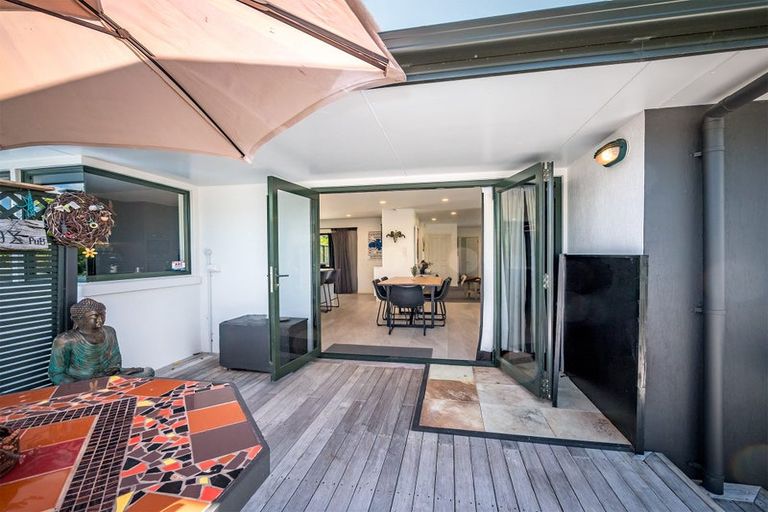 Photo of property in 28 Skudders Beach Road, Kerikeri, 0294