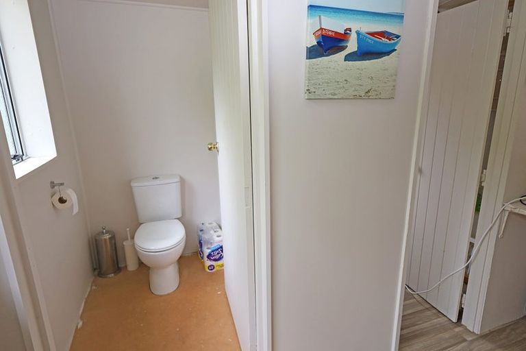 Photo of property in 1 Peace Street, Taieri Beach, Taieri Mouth, 9091