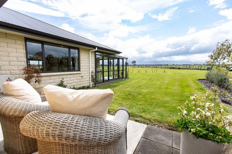 Photo of property in 64 Totaramahonga Road, Dannevirke, 4972