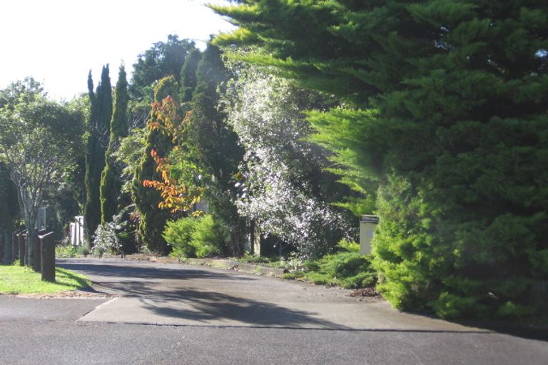 Photo of property in 1/12 Rapallo Place, Farm Cove, Auckland, 2012