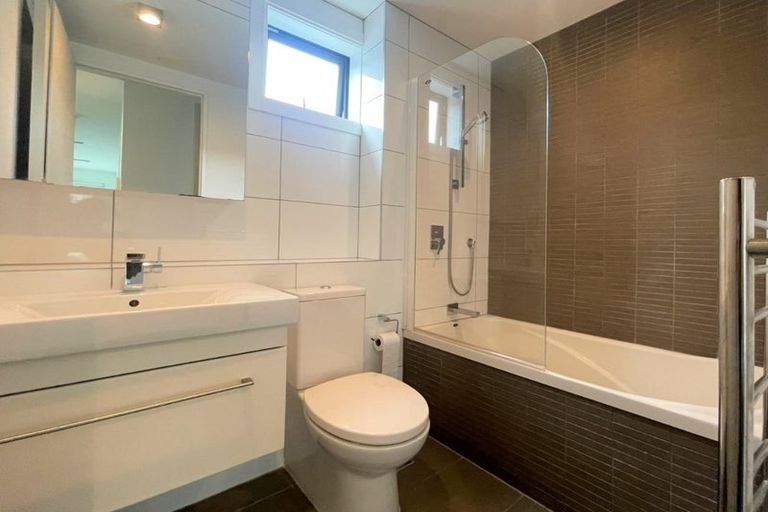 Photo of property in Revolucion Apartments, 405n/28 Torrens Terrace, Mount Cook, Wellington, 6011