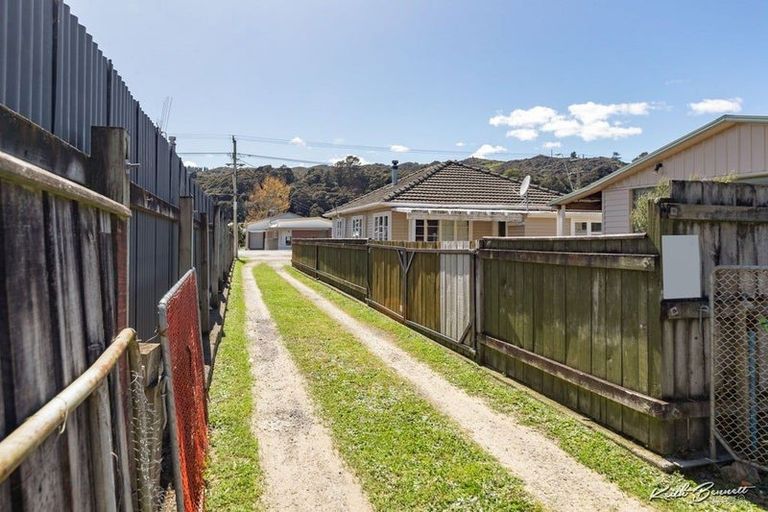 Photo of property in 80a Main Road, Wainuiomata, Lower Hutt, 5014