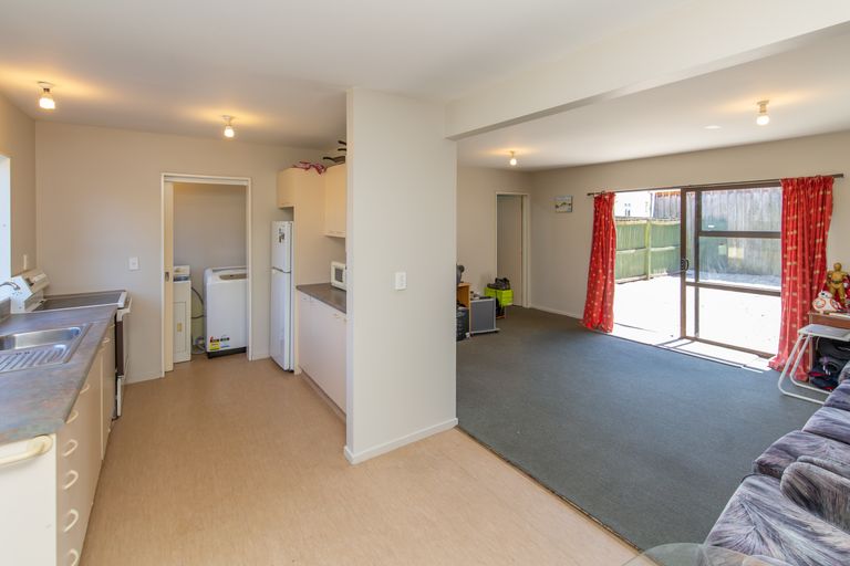 Photo of property in 51a Shackleton Street, New Brighton, Christchurch, 8061
