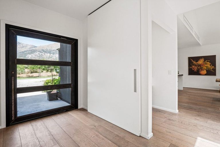 Photo of property in 46 Quarry Place, Lake Hayes, Queenstown, 9304
