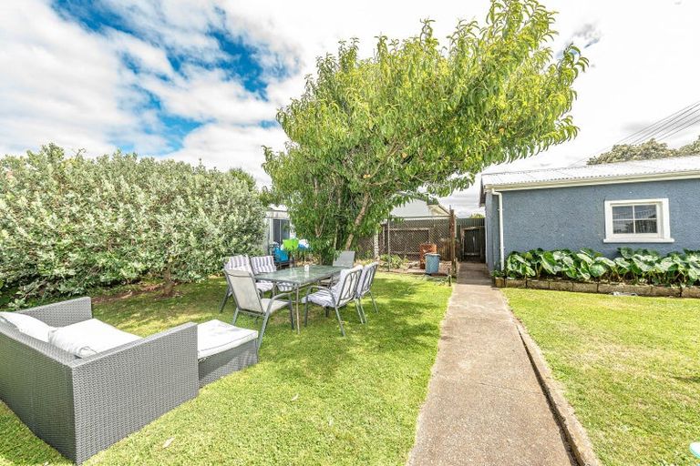 Photo of property in 51 Bamber Street, Castlecliff, Whanganui, 4501
