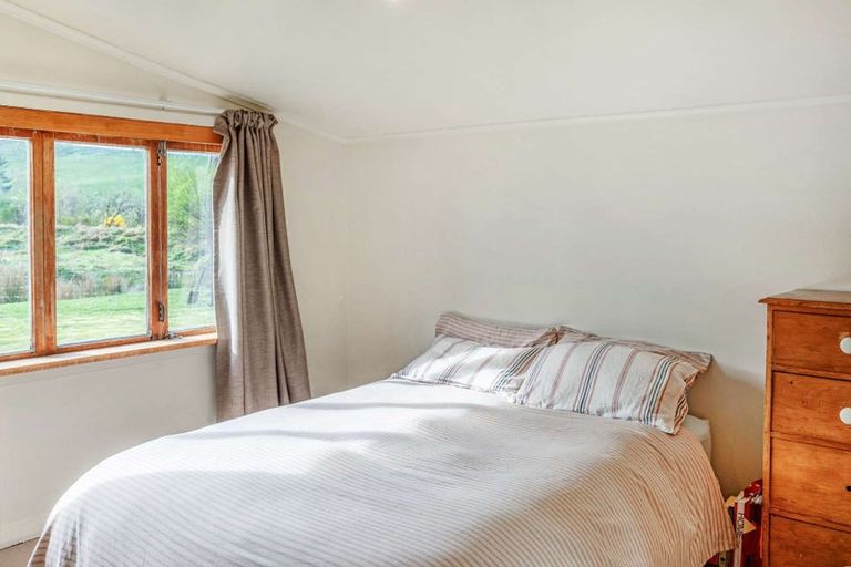 Photo of property in 948 Dipton Mossburn Road, Castle Downs, Dipton, 9791