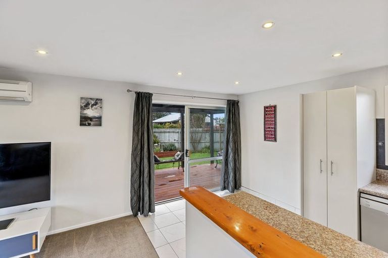 Photo of property in 18 Bayswater Crescent, Bromley, Christchurch, 8062