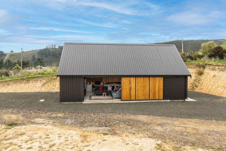 Photo of property in 52 Dons Creek Road, Waitati, 9085