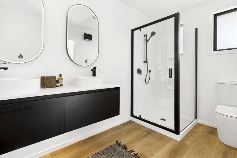 Photo of property in Northlake, 10 Linnburn Road, Wanaka, 9305