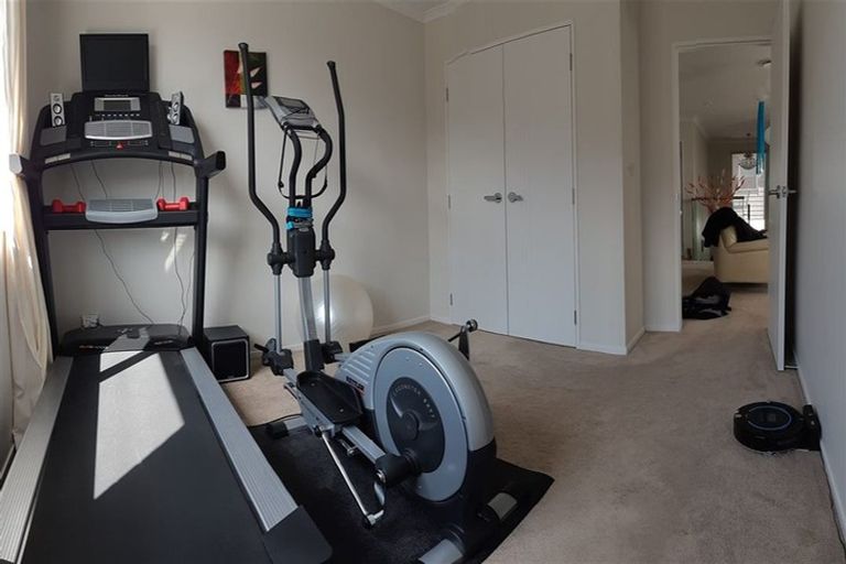 Photo of property in 20 Drumbuoy Drive, Flat Bush, Auckland, 2019