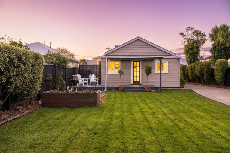 Photo of property in 12 Dunn Street, Somerfield, Christchurch, 8024