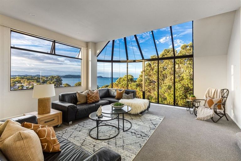 Photo of property in 26 Marellen Drive, Red Beach, 0932