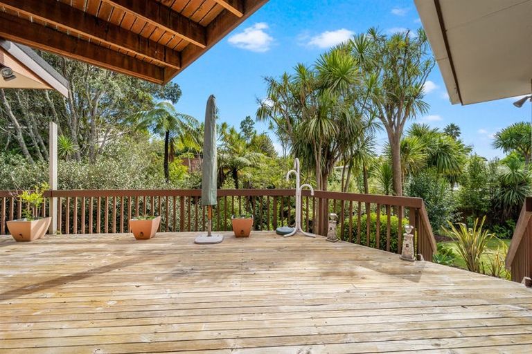 Photo of property in 47 Saddleback Rise, Murrays Bay, Auckland, 0630