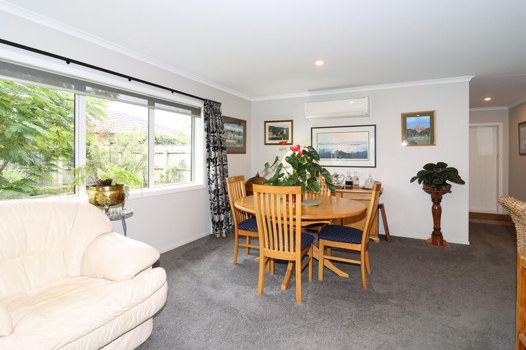 Photo of property in 3 Austin Reid Avenue, Carterton, 5713