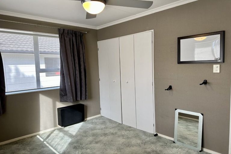 Photo of property in 58 Rhodes Drive, Kelvin Grove, Palmerston North, 4414