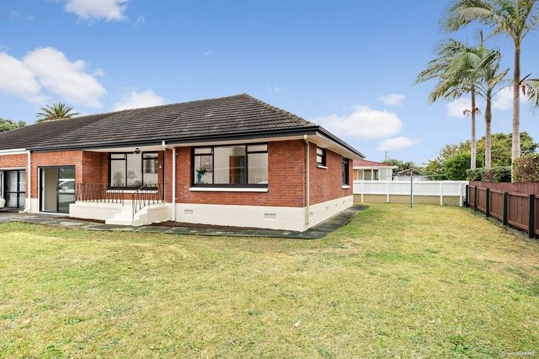 Photo of property in 2/45b Puhinui Road, Manukau, Auckland, 2104