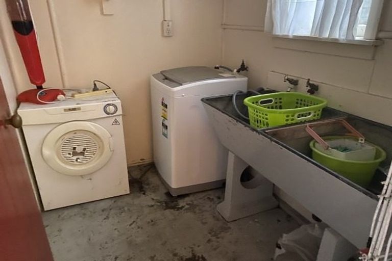 Photo of property in 4-5a Gibson Court, Roslyn, Palmerston North, 4414