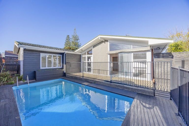 Photo of property in 54 Nile Road, Milford, Auckland, 0620