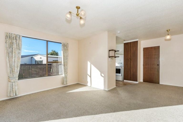 Photo of property in 1/160b Highsted Road, Casebrook, Christchurch, 8051