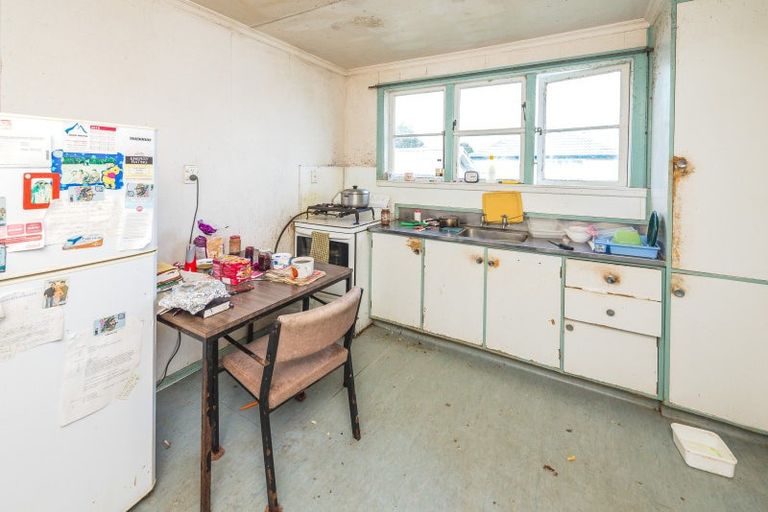 Photo of property in 39 Smith Street, Waverley, 4510