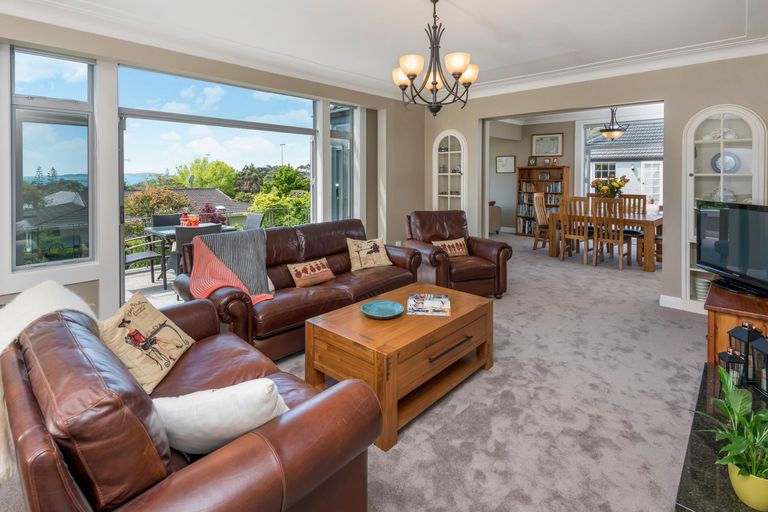 Photo of property in 30 Paparoa Road, Cockle Bay, Auckland, 2014