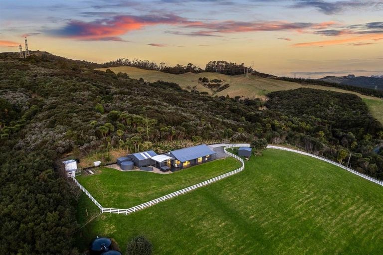 Photo of property in 2708 Kaipara Coast Highway, Glorit, Warkworth, 0984