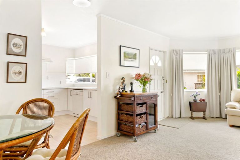 Photo of property in 299b Glengarry Road, Glen Eden, Auckland, 0602