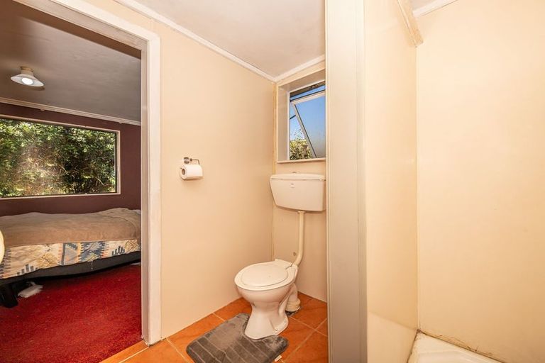 Photo of property in 11 Ngahue Crescent, Carters Beach, Westport, 7825