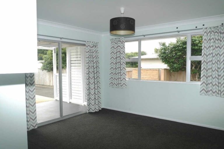 Photo of property in 59 Alexander Road, Raumati Beach, Paraparaumu, 5032