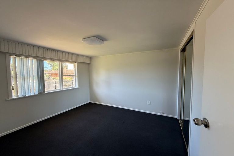 Photo of property in 36 Rathgar Road, Henderson, Auckland, 0610