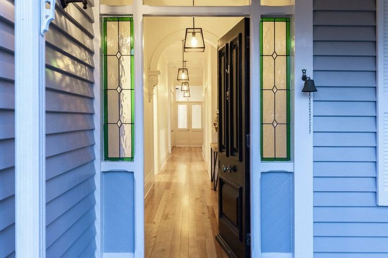 Photo of property in 41 Leinster Road, Merivale, Christchurch, 8014