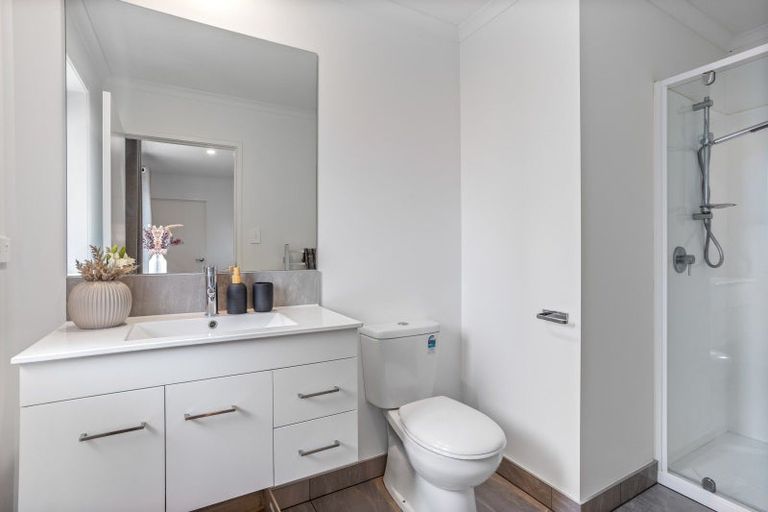 Photo of property in 32 Accolage Boulevard, Kumeu, 0810